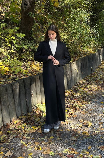 PRE-ORDER Płaszcz Lumo czarny